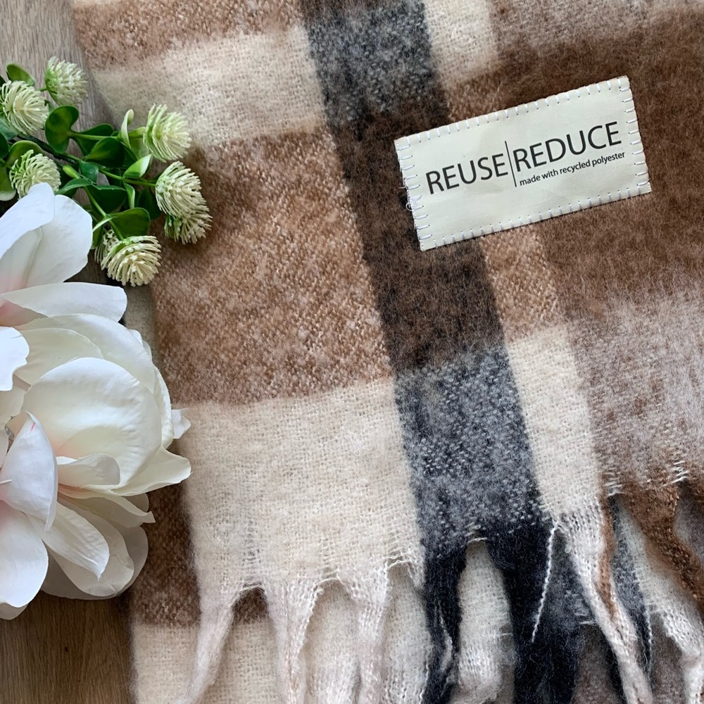 Pieces Plaid Recycled Polyester Scarf